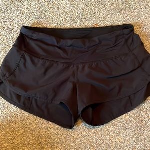 Lululemon Speed Up Shorts- size 6